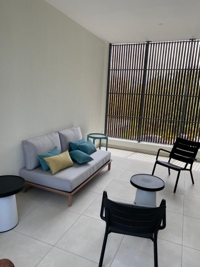 Eastern Blue Beachfront Luxury Apartment Poste Lafayette Exterior photo
