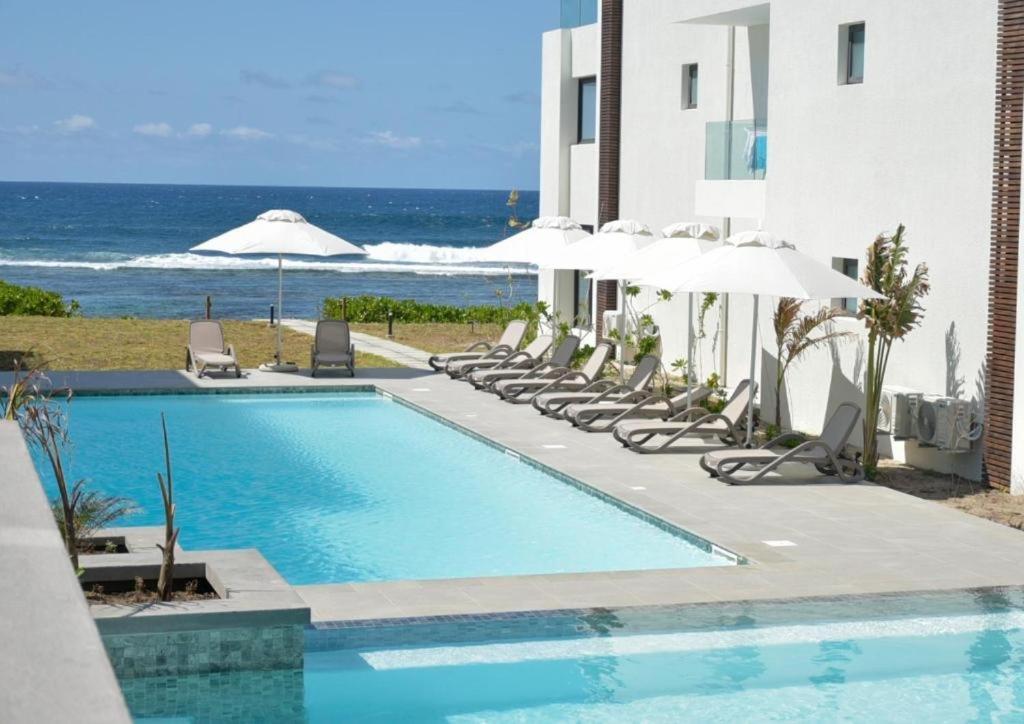 Eastern Blue Beachfront Luxury Apartment Poste Lafayette Exterior photo